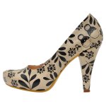 Bunte High Heels mit schönen Motiven und kreativen...