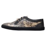 Bunte Sneaker mit schönen Motiven und kreativen...