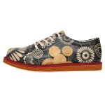 Bunte Halbschuhe mit schönen Motiven und kreativen...