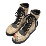 DOGO Future Boots - Music on World off