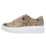 Bunte Sneaker mit schönen Motiven und kreativen...