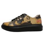 Bunte Sneaker mit schönen Motiven und kreativen...