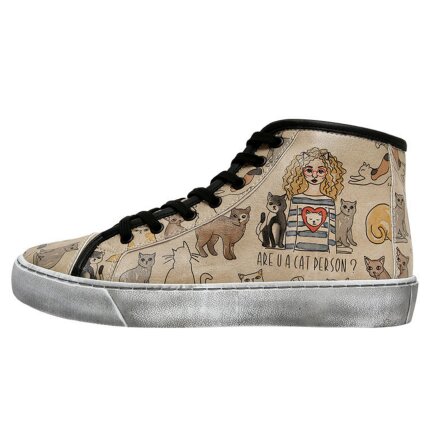 Bunte Sneaker mit schönen Motiven und kreativen Designs - Dogo Tyra - Are You a Cat Person im DOGO Onlineshop bestellen!