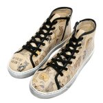 DOGO Tyra  - Are You a Cat Person