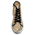 DOGO Tyra  - Are You a Cat Person