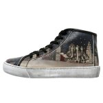 Bunte Sneaker mit schönen Motiven und kreativen...