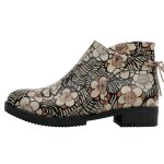 Bunte Boots mit schönen Motiven und kreativen...