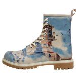 Bunte Boots mit schönen Motiven und kreativen...